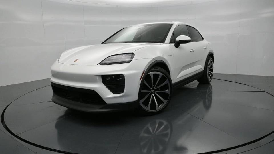 2025 Porsche Macan