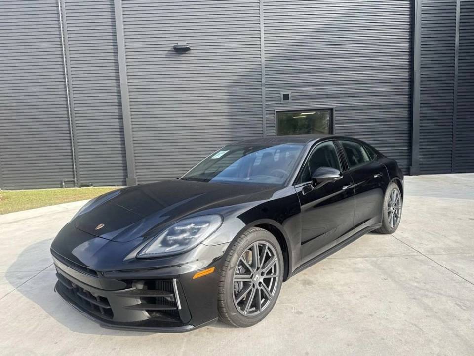 2026 Porsche Panamera