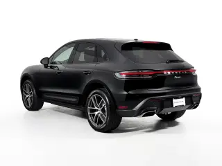 2025 Porsche Macan - Photo 21