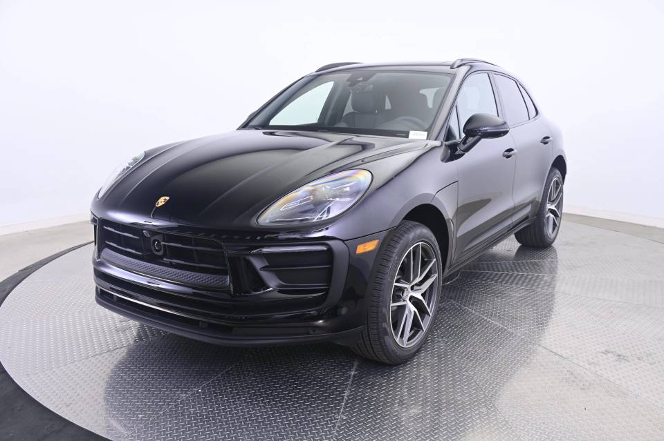 2026 Porsche Macan