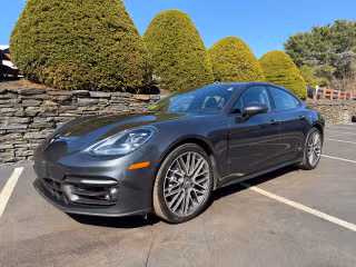 2023 Porsche Panamera's photo