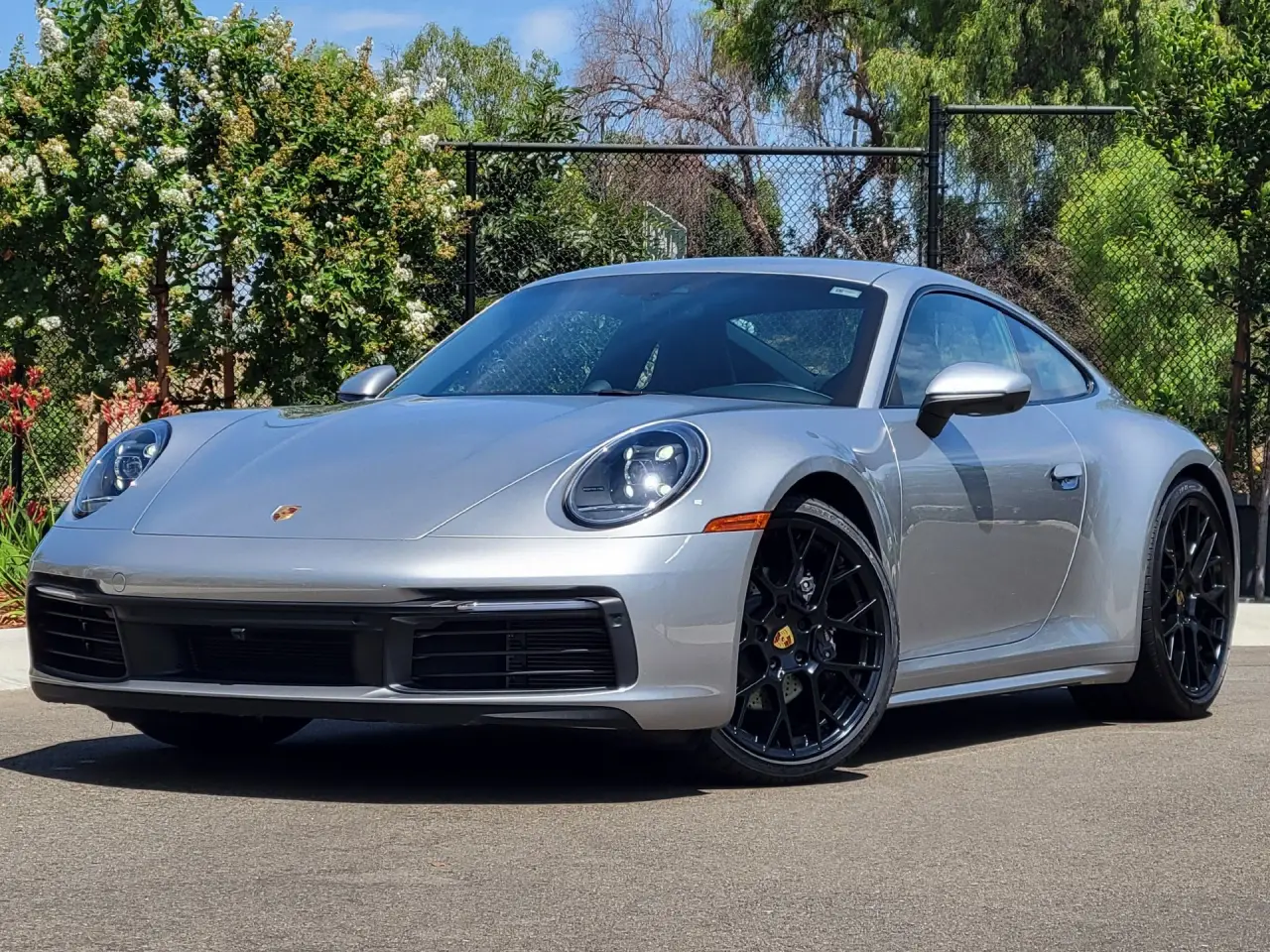 2022 Porsche 911 Carrera