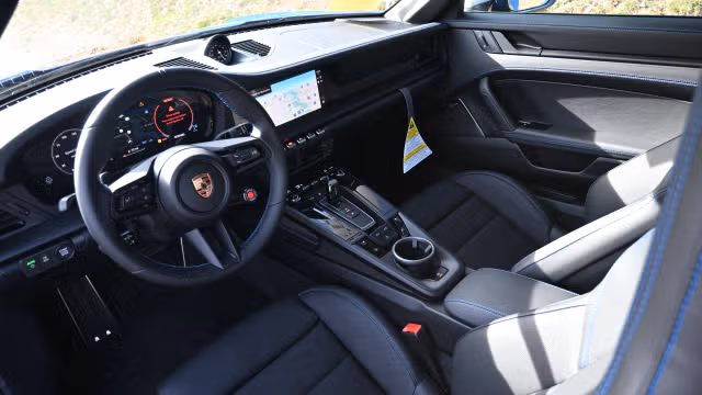 2026 Porsche 911 GTS - Photo 26