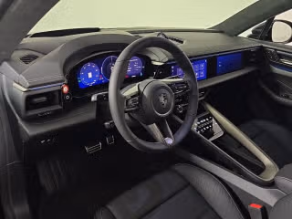 2025 Porsche Macan Turbo Electric - Photo 25