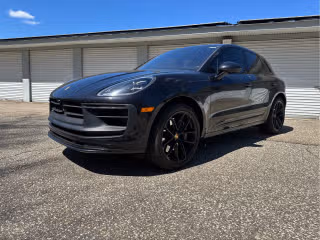 2023 Porsche Macan GTS's photo