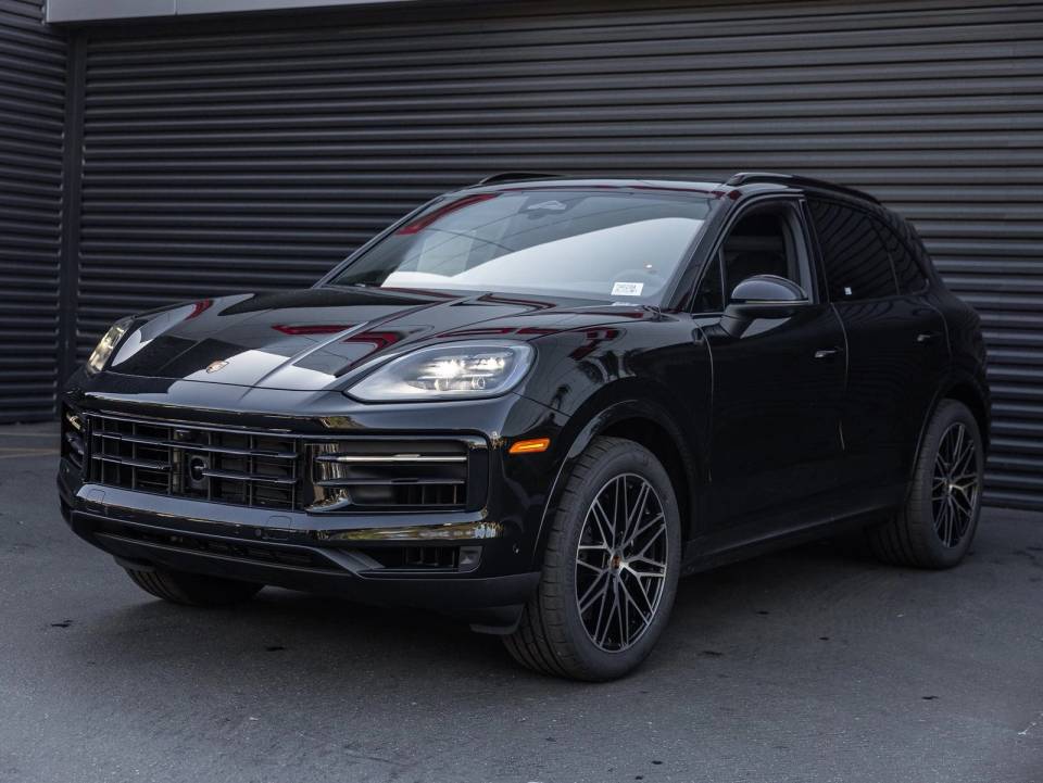 2026 Porsche Cayenne Base