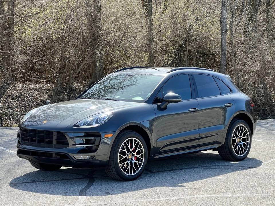 2017 Porsche Macan Turbo