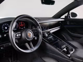 2025 Porsche Panamera Base - Photo 25