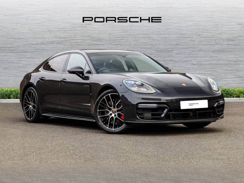 2024 PORSCHE PANAMERA
