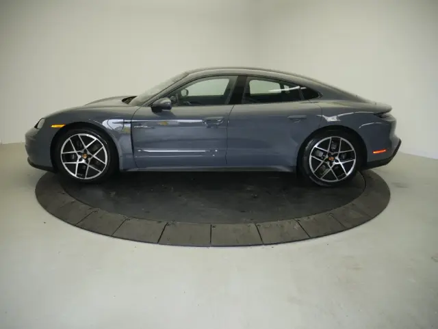 2026 Porsche Taycan Base - Photo 14