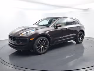 2025 Porsche Macan's photo