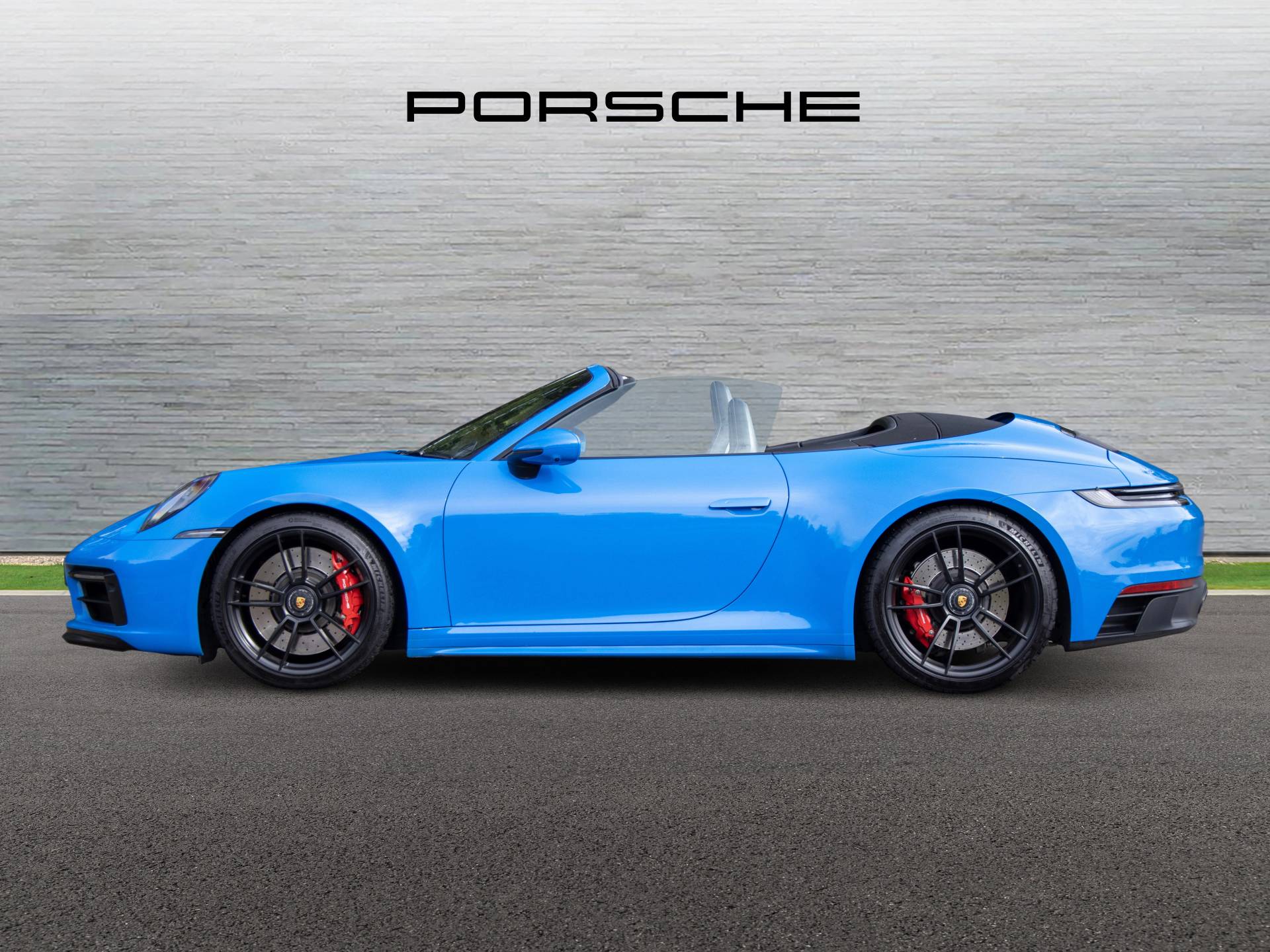 911 Carrera 4 GTS Cabriolet, photo 2 of 30
