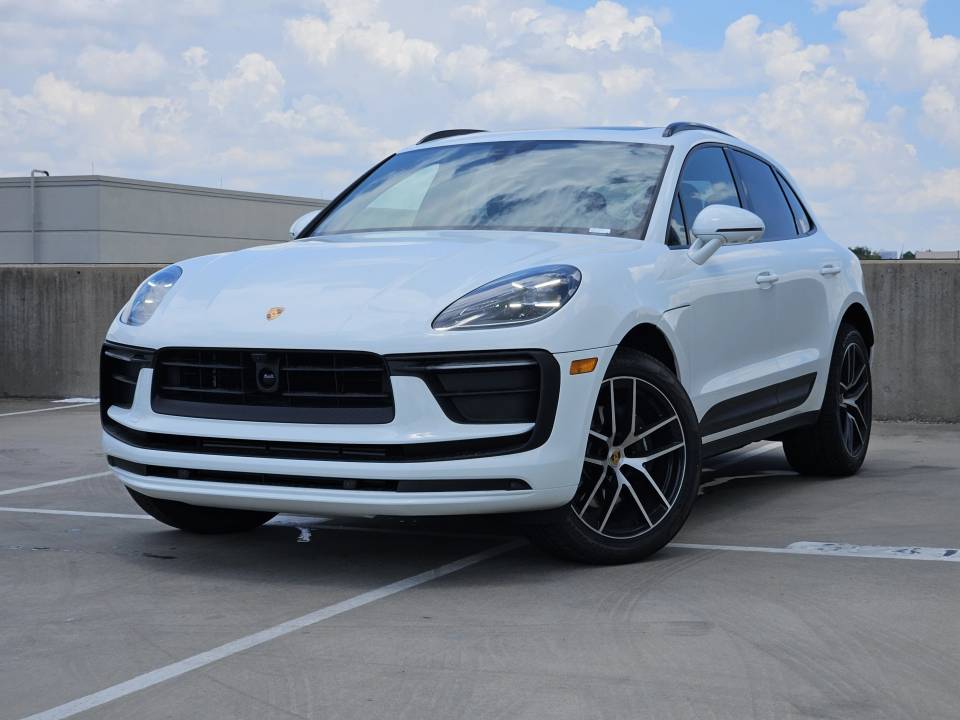 2026 Porsche Macan