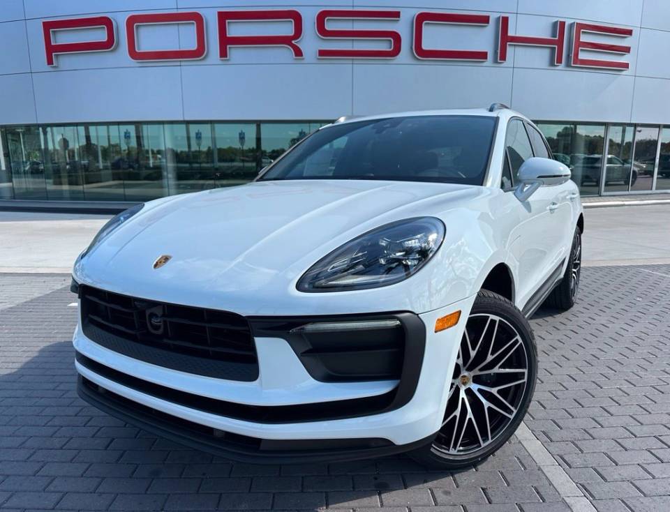 2026 Porsche Macan