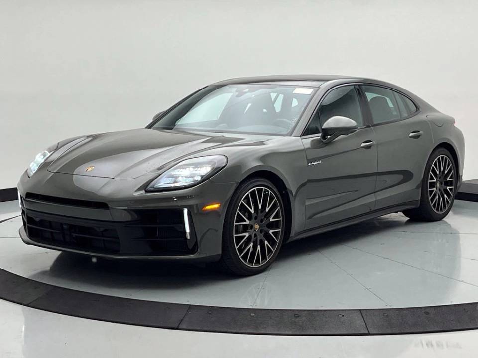 2025 Porsche Panamera