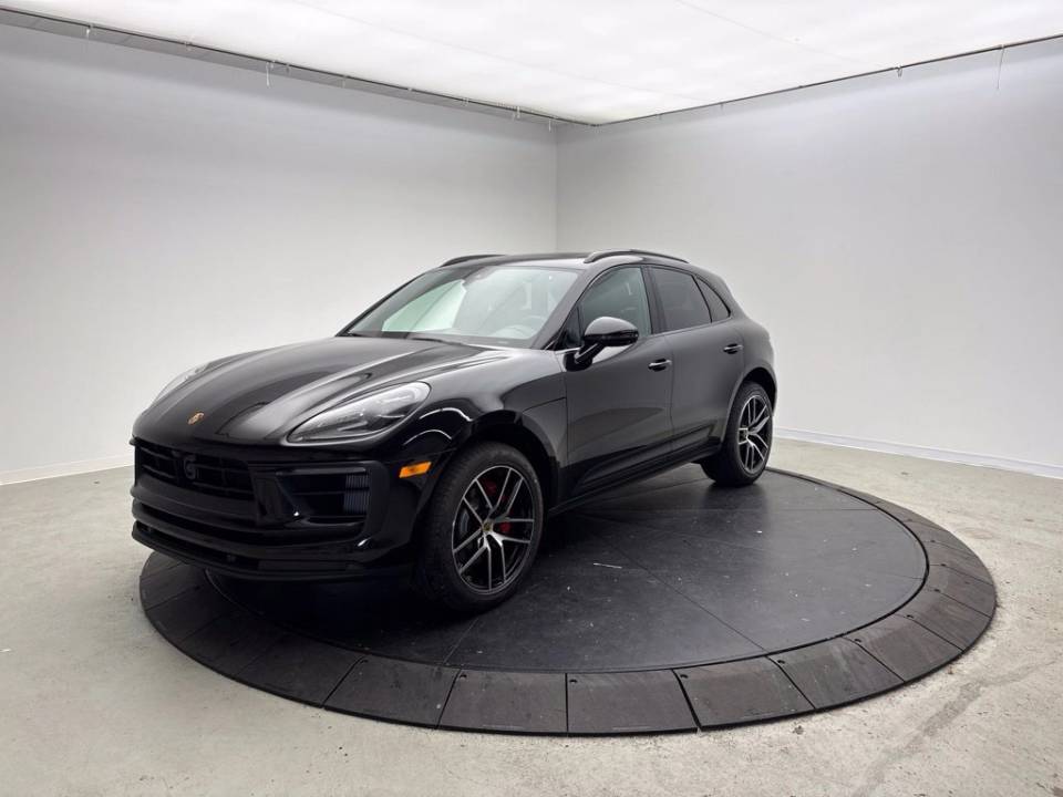 2026 Porsche Macan