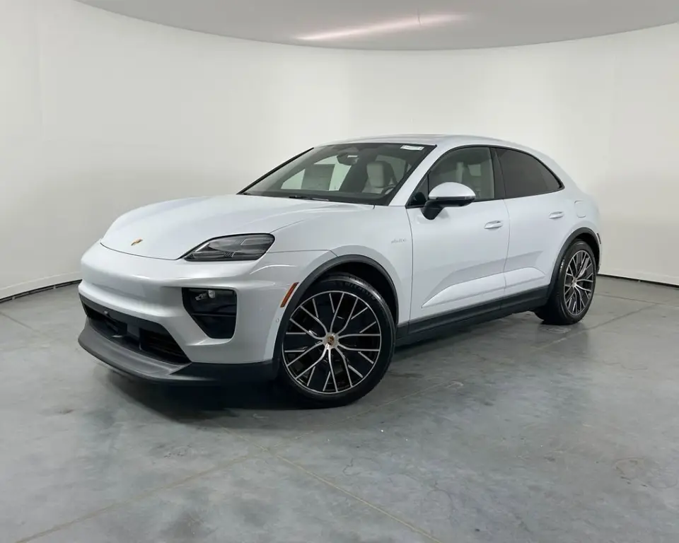 2026 Porsche Macan Base - Photo 7