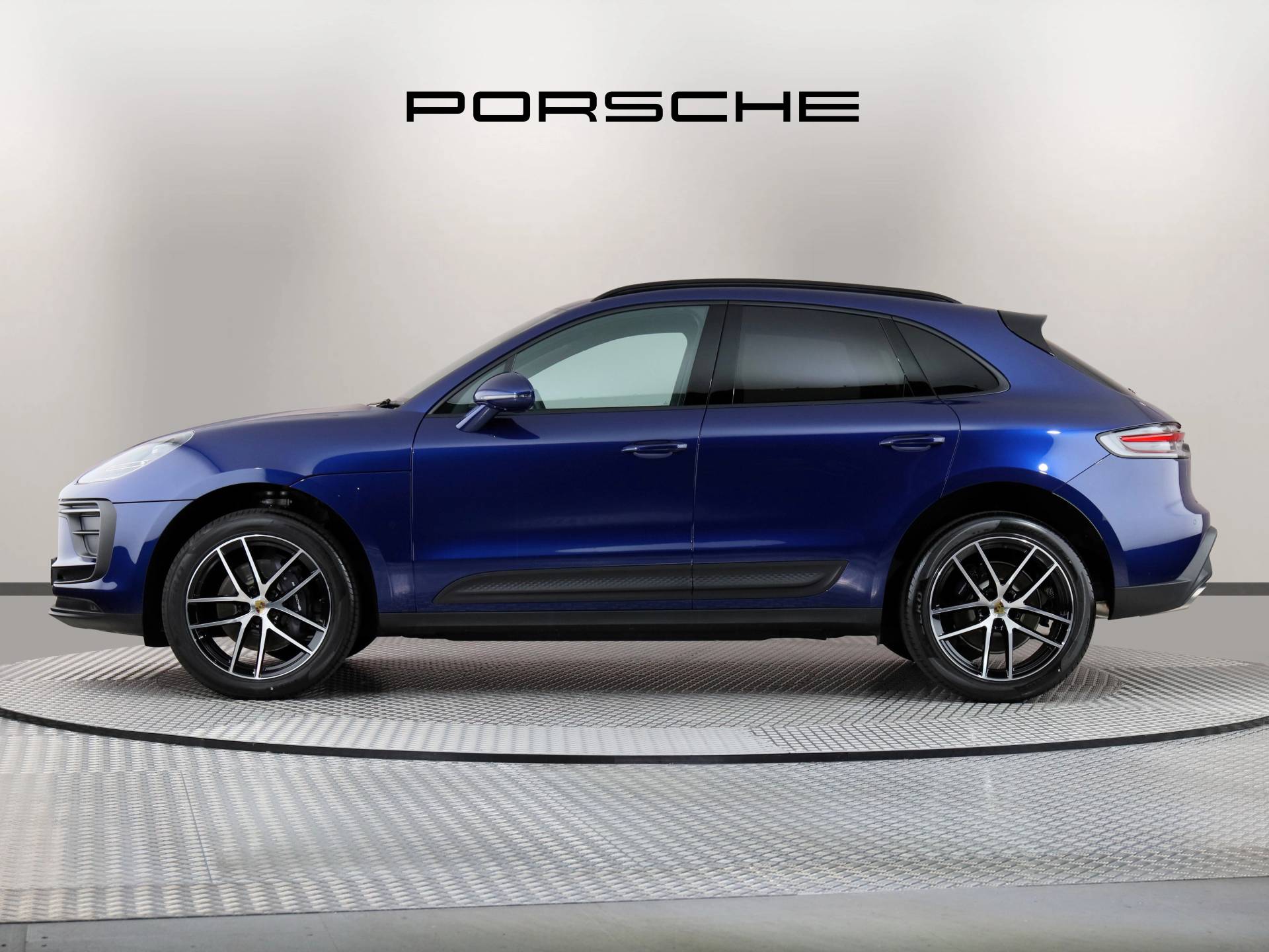 Macan, photo 2 of 40