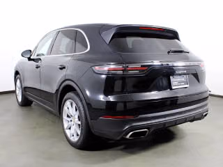 2023 Porsche Cayenne Base - Photo 17