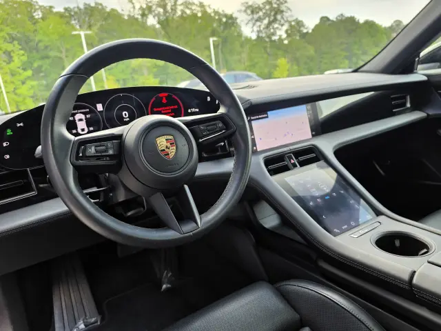 2024 Porsche Taycan Base - Photo 30