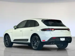 2026 Porsche Macan T - Photo 21