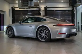 2026 Porsche 911 - Photo 21