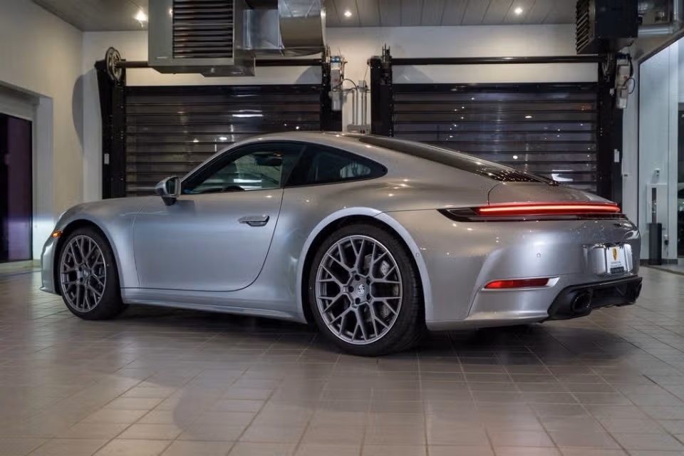 2026 Porsche 911 - Photo 19