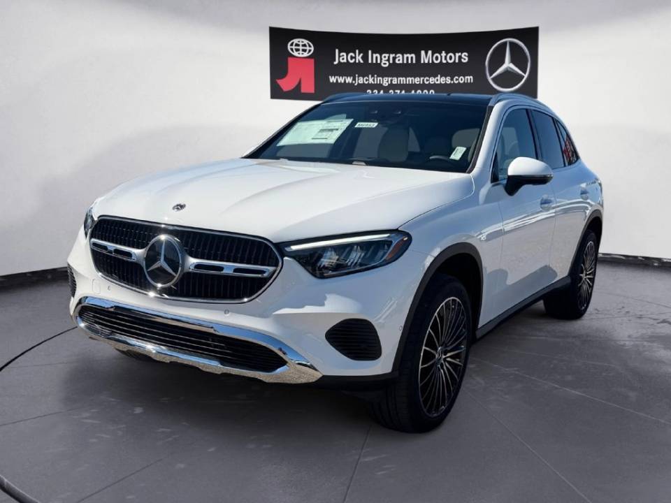 2026 Mercedes-Benz GLC Base