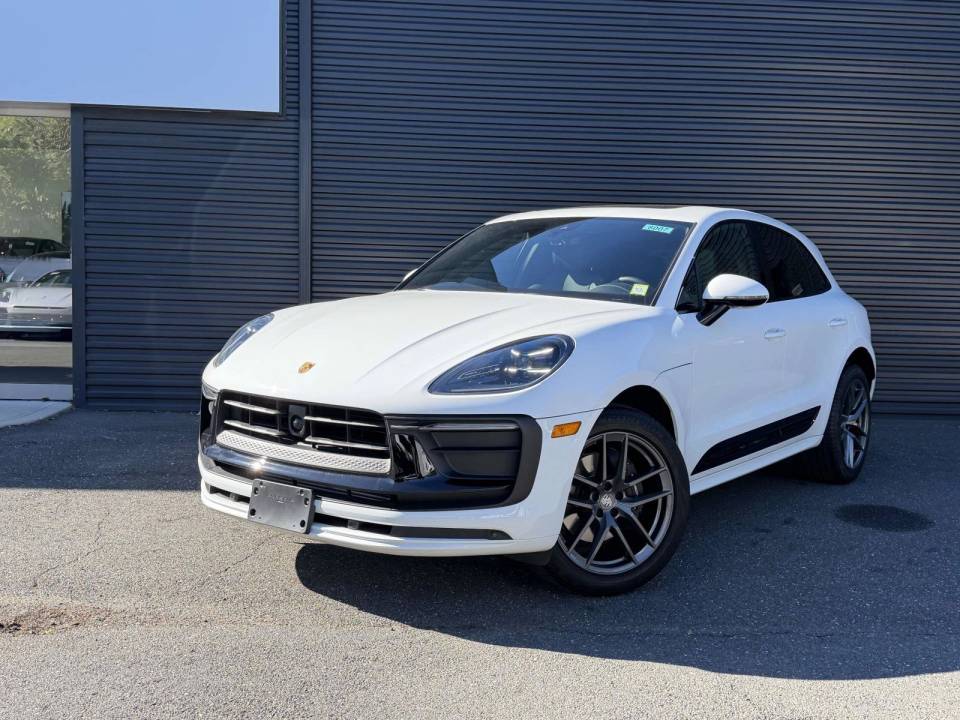 2026 Porsche Macan