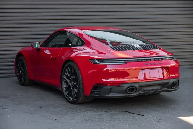 2024 Porsche 911 GTS - Photo 22