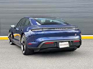 2026 Porsche Taycan Base - Photo 17