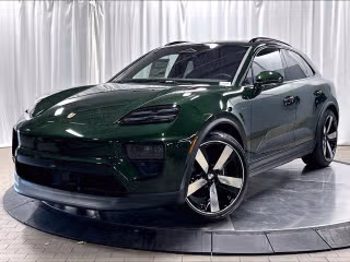 2026 Porsche Macan Macan 4 Electric's photo