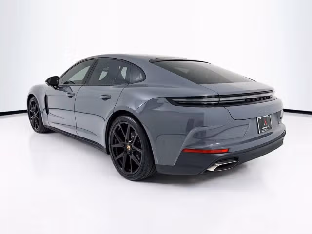 2026 Porsche Panamera Base - Photo 18
