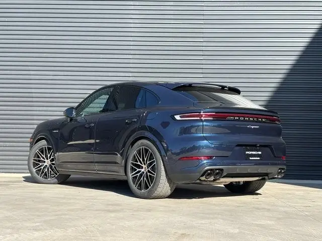 2026 Porsche Cayenne Coup E-Hybrid - Photo 23