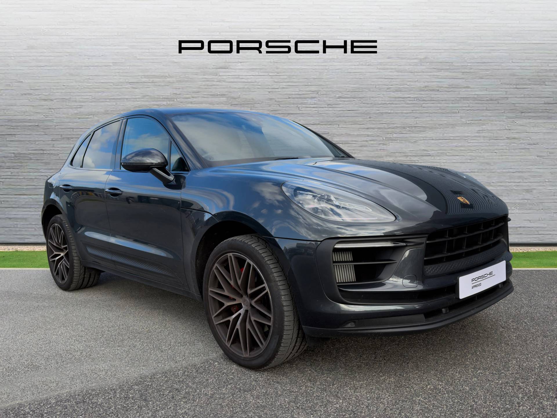 Macan S, photo 1 of 44