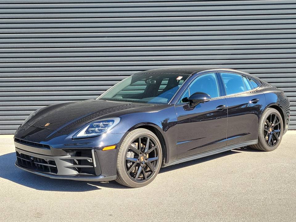 2024 Porsche Panamera Base