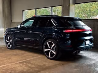 2026 Porsche Cayenne E-Hybrid - Photo 17