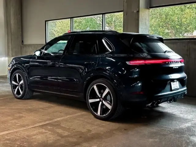 2026 Porsche Cayenne E-Hybrid - Photo 22