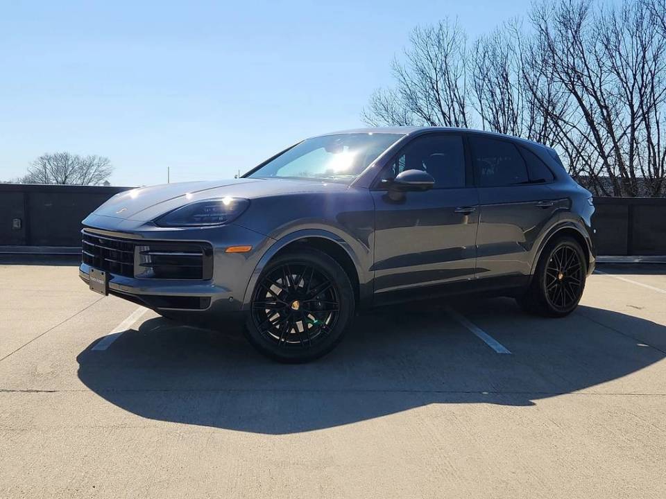 2024 Porsche Cayenne Base