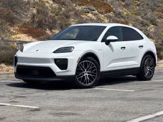 2025 Porsche Macan
