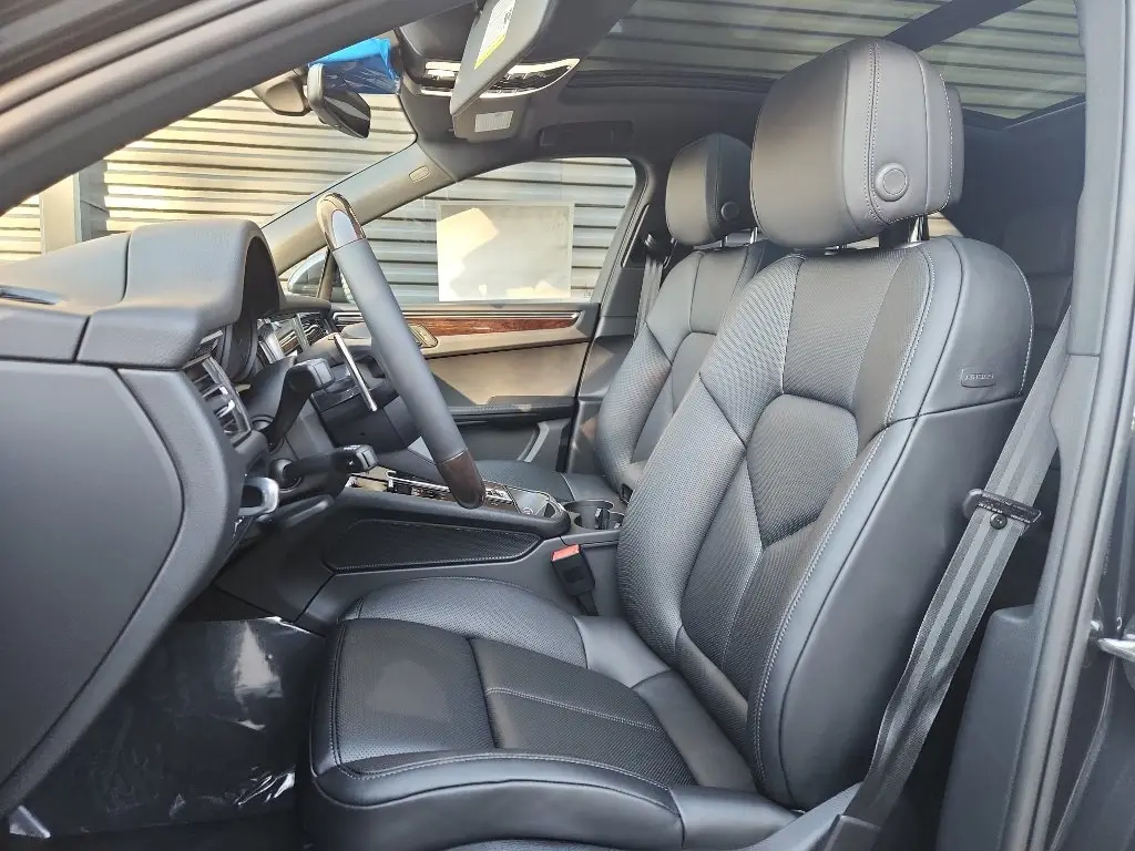 2026 Porsche Macan Base - Photo 40