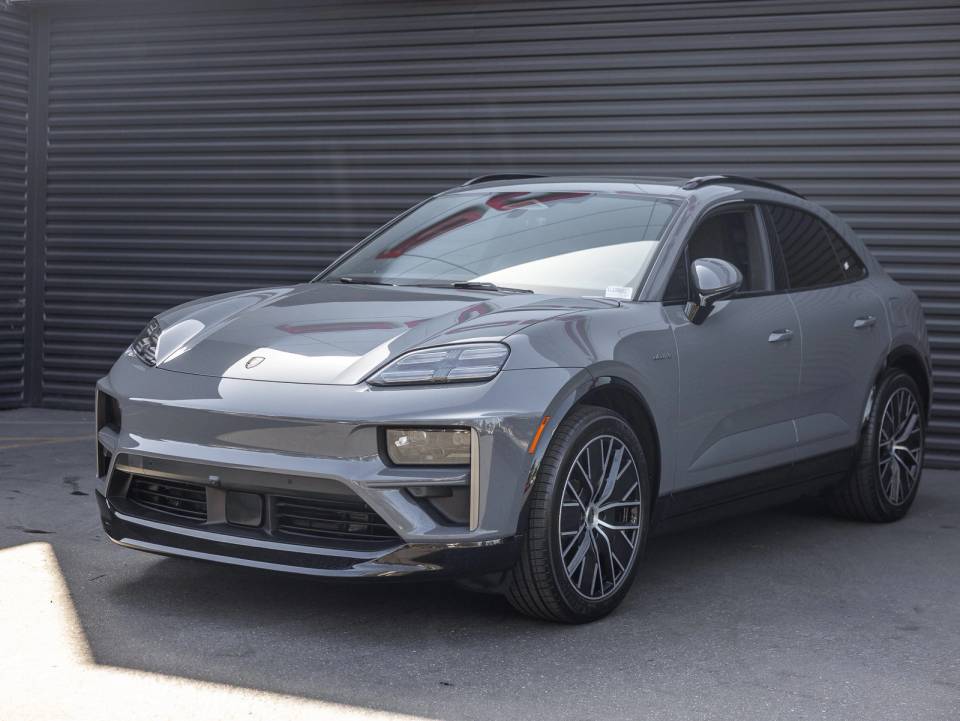 2025 Porsche Macan