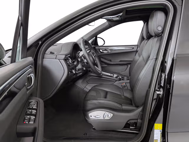 2026 Porsche Macan Base - Photo 26