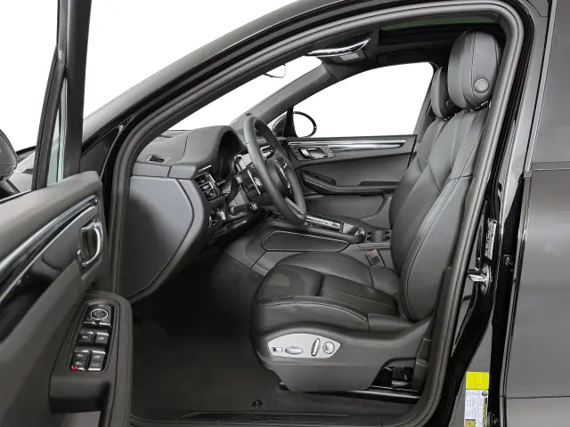 2026 Porsche Macan Base - Photo 30