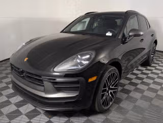 2026 Porsche Macan T's photo