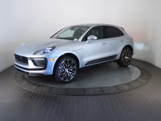2024 Porsche Macan's photo