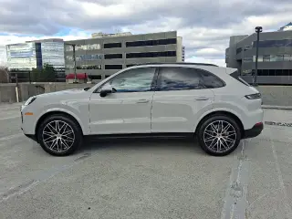 2026 Porsche Cayenne Base - Photo 13