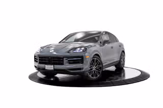 2025 Porsche Cayenne S E-Hybrid's photo