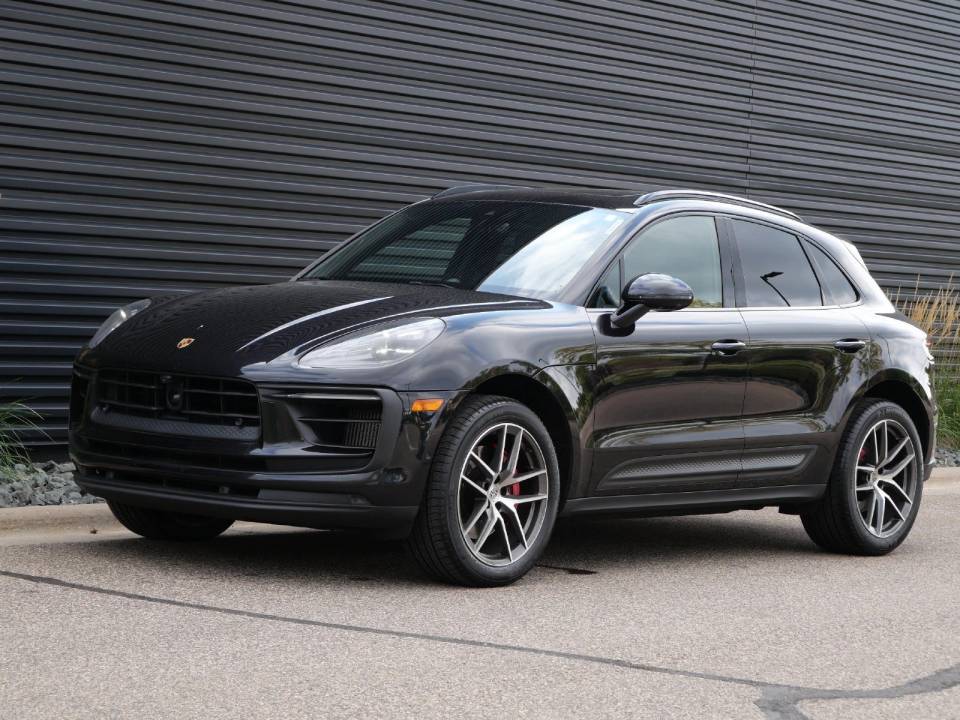 2022 Porsche Macan S