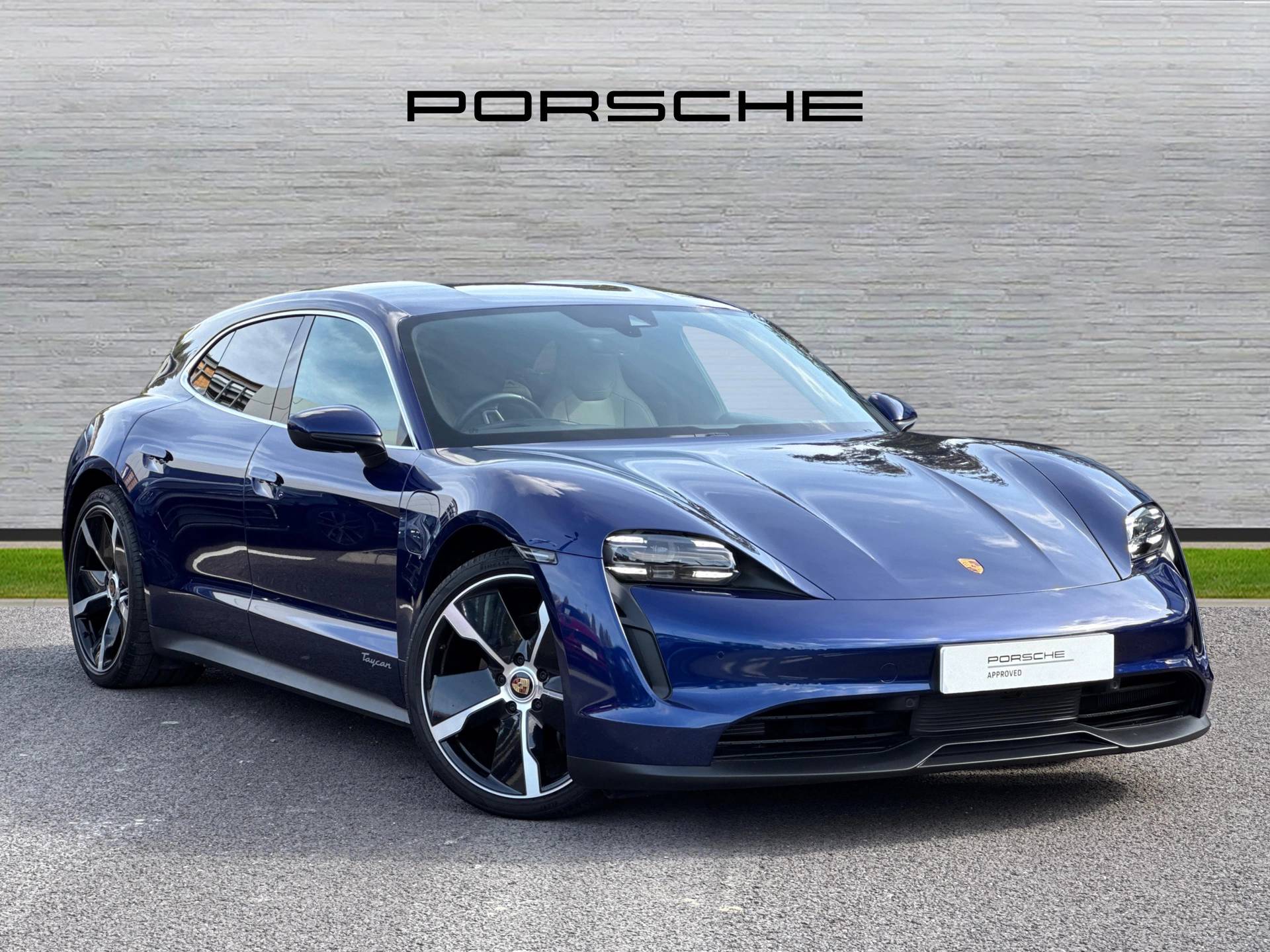 Taycan Sport Turismo, photo 1 of 30